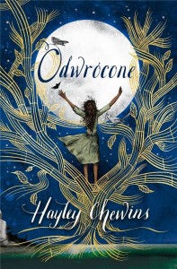 ODWRÓCONE, HAYLEY CHEWINS