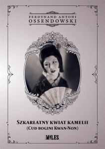 SZKARŁATNY KWIAT KAMELII