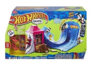 HOT WHEELS SKATE SKATEPARK WESOŁE MIASTECZKO