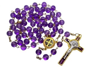 RÓŻANIEC SZKLANY ŚW. BENEDYKT FIOLETOWY