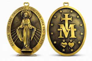 MEDALION MATKA BOŻA