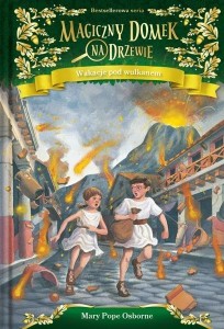 MAGICZNY DOMEK NA DRZEWIE. WAKACJE POD WULKANEM