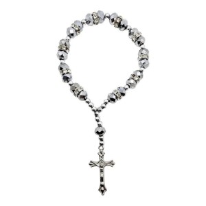 RÓŻANIEC KRYSZTAŁ SREBRNY Z KRZYŻYKIEM