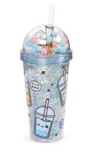 KUBEK ZE SŁOMKĄ I ZAWIESZKAMI BUBBLE TEA, PUCKATOR