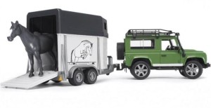 LAND ROVER Z PRZYCZEPĄ DLA KONIA I FIGURKĄ KONIA