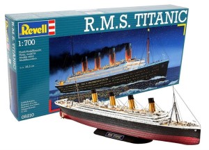 R.M.S. TITANIC 1:700