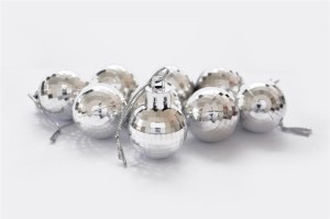 BOMBKI DISCO SREBRNE 9SZT