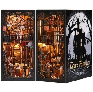 MODEL DRACULA FAMILY, HABARRI